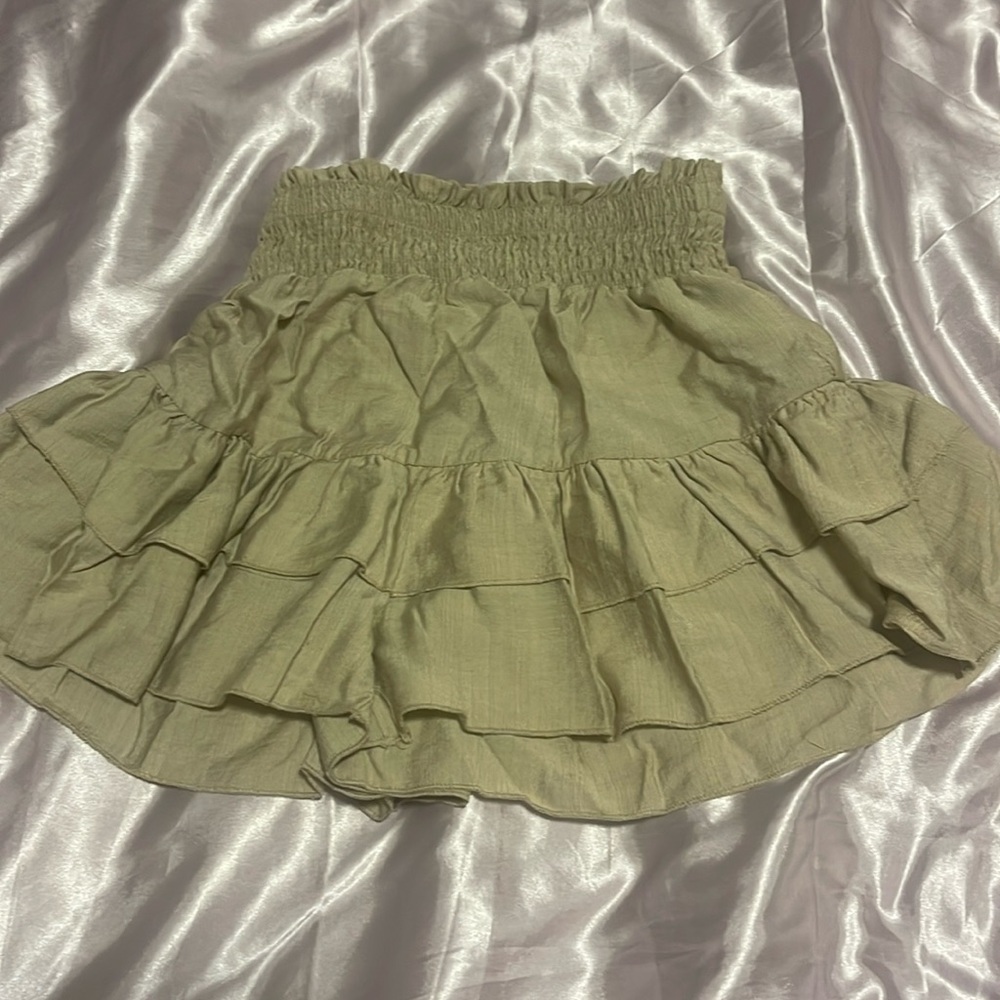SHEIN tan/khaki skort size s